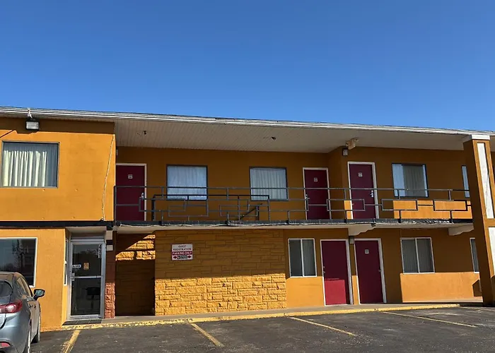 Economy Inn & Suites