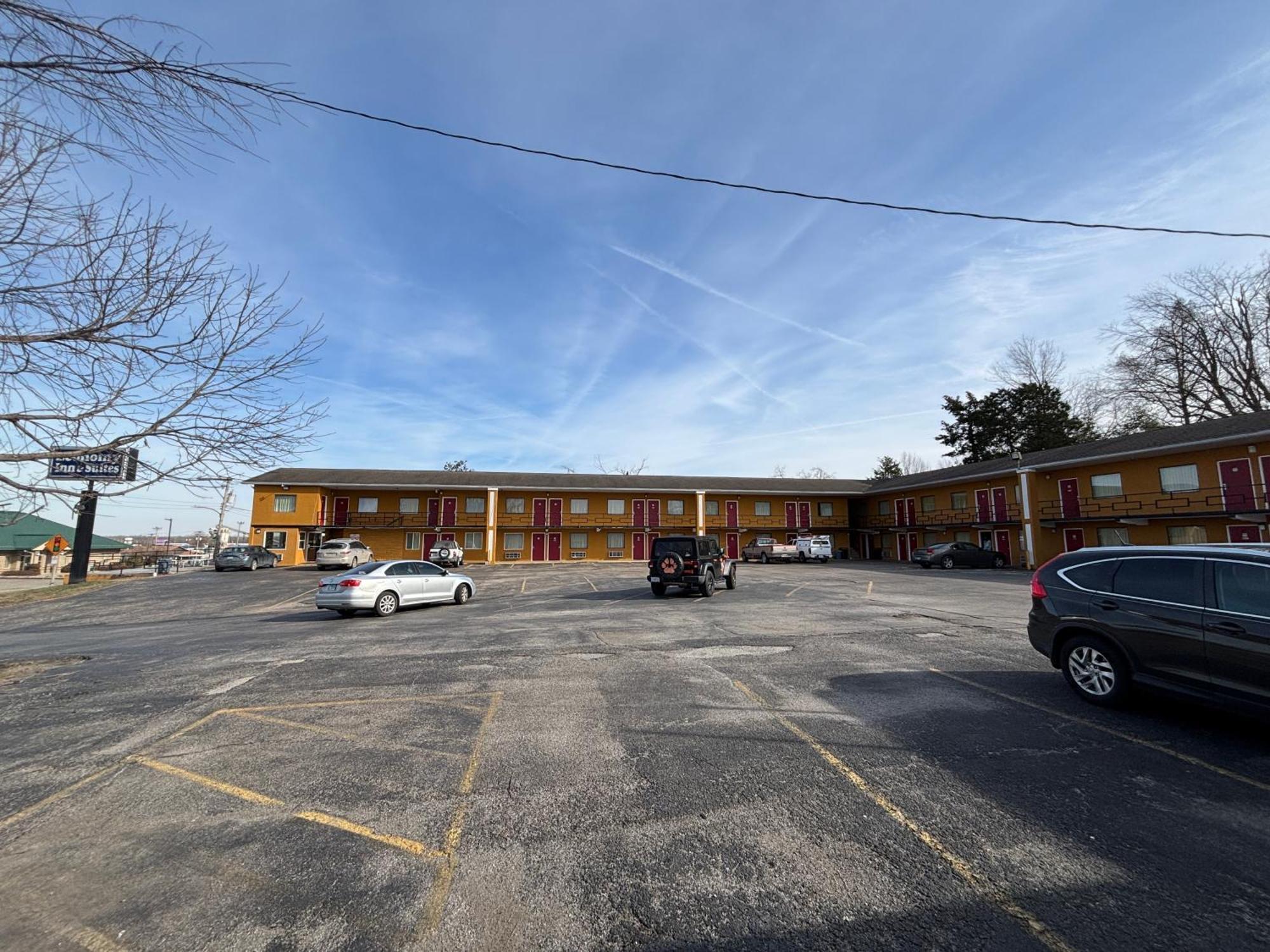 Motel Economy & Harrisburg